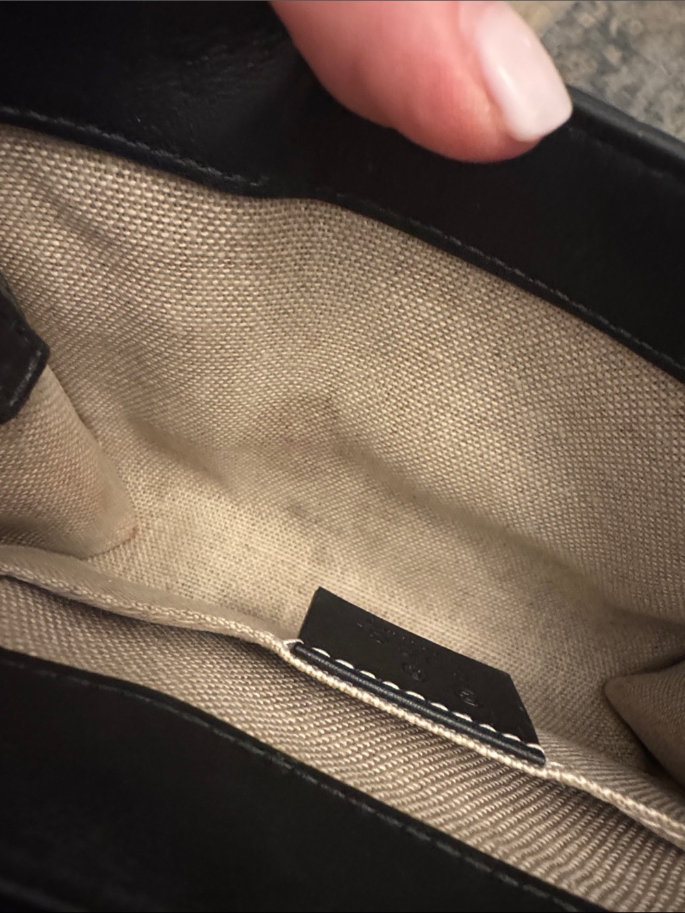 Gucci Emily Black Embossed GG Guccissima Crossbody with Gold Horsebit and Tassel - Picture 14 of 16